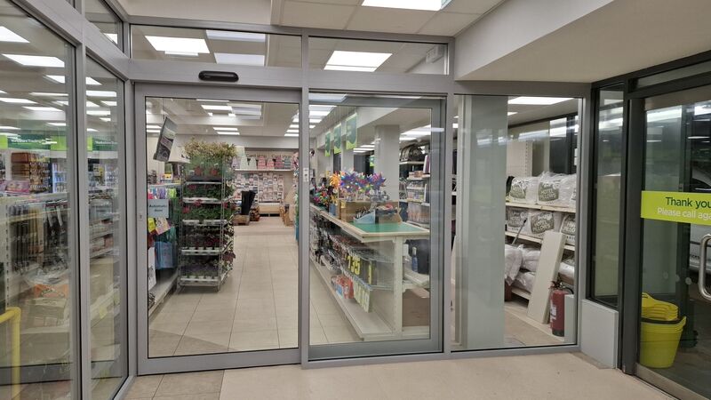 Glazed one-way entrance lobby at Yorkshire Trading Company in Garstang